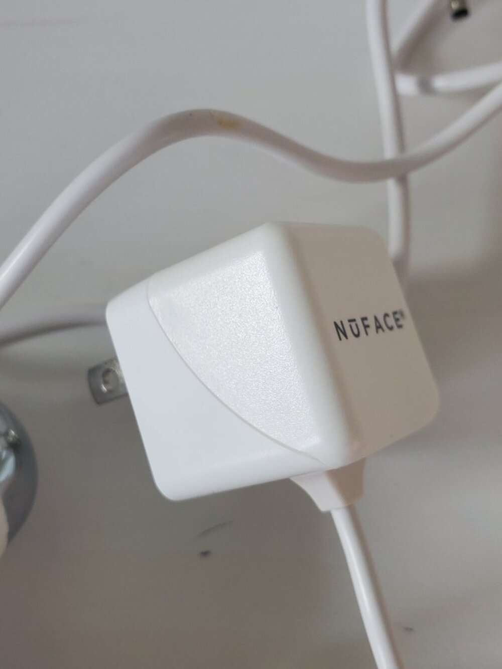 NuFace Mini - Picture 2 of 7